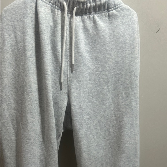 Bass Pro Shops Light Gray Sweatpants - Picture 4 of 10
